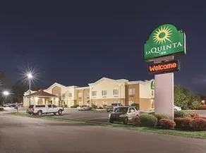 MainStay Suites Decatur River City - Image 4