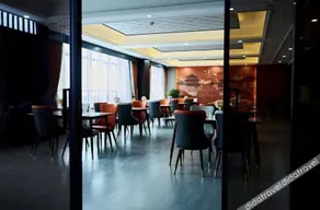 Kim Kardashian Hotel - Image 2