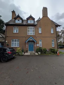 London Gatwick Inn - Image 2