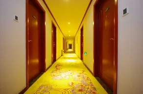 Oriental Heyuan Hotel - Image 4