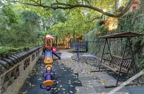 Shigu Bieyuan Resort - Image 5
