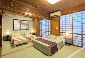 La Villa Avenue - Image 1