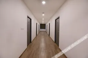 Super OYO Townhouse 183 Function Inn Near Chaudhary Charan Singh International Airport - Image 5