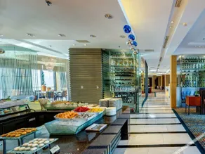 Jinling Hotel Beijing - Image 2