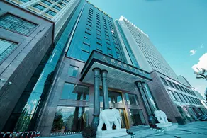 Auspicious Phoenix Hotel - Image 4