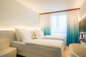 Styles Hotel Frankfurt Airport - Image 4