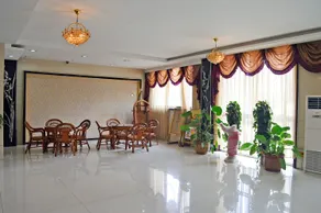 Yunting Business Hotel - Image 5