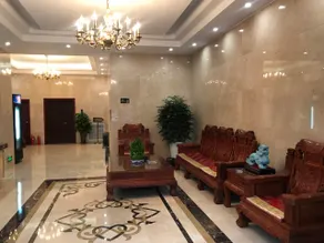 Yichuan Regent Business Hotel - Image 4