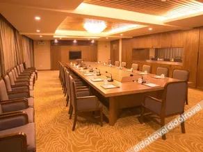 Golden Sands Holiday Hotel - Image 3
