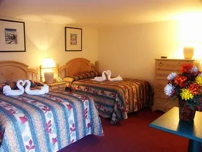 Mountaineer Inn - Image 4