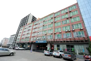 Huayi Hotel(Shouyang Binyang store) - Image 3