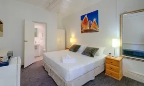 Neutral Bay Lodge - Image 4