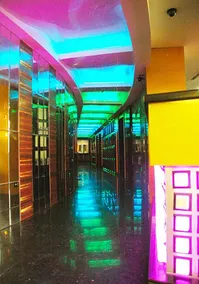 Jingjiang Garden Hotel - Image 5