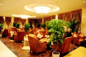 FANZHOU GARDEN HOTEL - Image 3