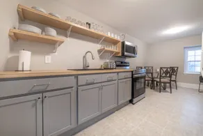Riverside Inn - Image 3