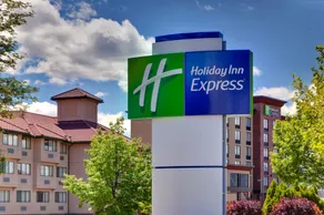 The Kanata Kelowna Hotel & Conference Centre - Image 5