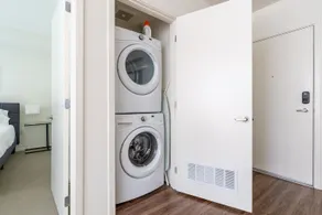 Sophari Isle: Mercer Island Apartments - Image 3