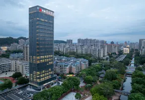 Atour Hotel Ganghui New World Huicheng District - Image 3