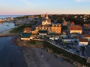 Block Island Beach House - Image 4