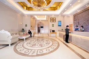 Vienna Hotel Guangxi Lingshan Liufengshan Pedestrian Street - Image 5