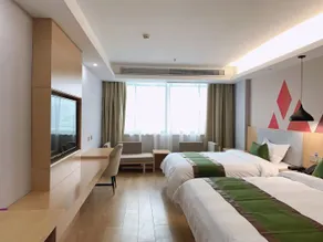Atour Light House Hotel - Image 5