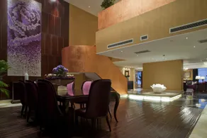 Rose Plaza Hotel - Image 1
