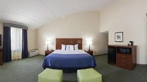Holiday Inn Cape Cod-Falmouth - Image 5