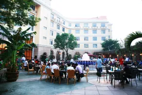 Discoveryland Hotel - Image 2