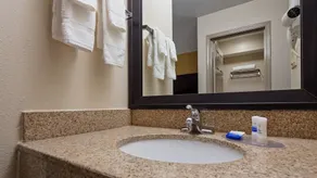 Best Western Paris Inn - Image 4