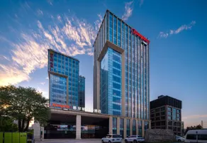 Hampton by Hilton Beijing Shijingshan Amusement Park - Image 5