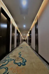 Boston Hotel - Image 3
