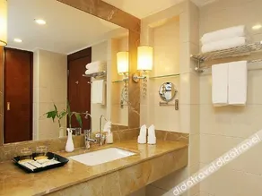 Lingzhi Hotel - Image 3