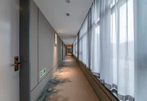 Homeinn Selected Hotel (Ningbo Jiangbei Olympic Sports Center Jinshan Road Subway Station) - Image 2