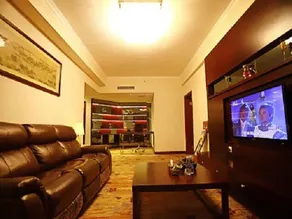 Carefree Hotel - Image 5