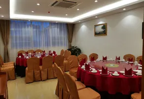 Happy Vienna Hotel - Image 2