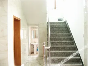 Homely Hotel - Image 3