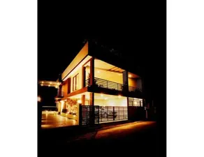 Heavens Gate Holidays - Image 3