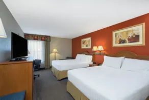 Holiday Inn Express New Bern - Image 4