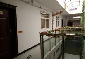 Weimeng Theme Hotel - Image 2