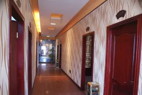 Yulong Hotel - Image 5