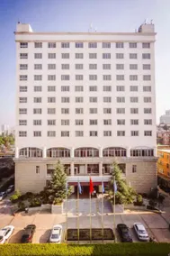 Yunpei Building Hot Spring Hotel (Jinma Biji Square Branch) - Image 5