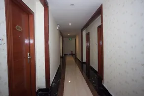 Li's Holiday Hotel (Foshan Sanshui Railway Station) - Image 2