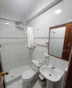 Hotel Romero Machupicchu - Bathroom
