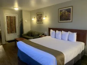 Hotel and Suites Les Laurentides - Chambre