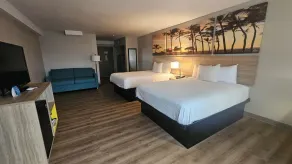 Days Inn & Suites by Wyndham Artesia - Room