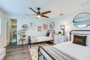 Upscale Naples Outdoor Getaway ~ 4 Miles to Beach - Zimmer
