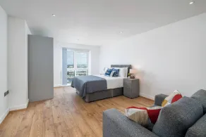 Skyvillion - London River Thames Top Floor Apartments by Woolwich Ferry, Mins to London ExCel, O2 Arena , London City Airport with Parking - Værelse