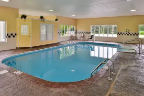 Red Roof Inn Sandusky - Milan - Piscine