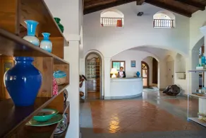 Hotel la Torre - Lobby sitting area
