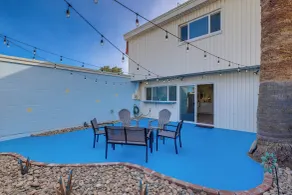 2 Mi to Old Town! Dog-friendly Condo w/ Pool - Interiör